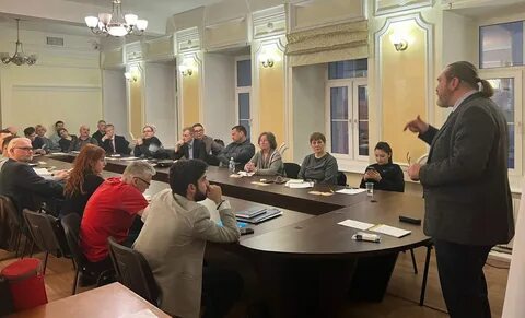 Школа депутатов