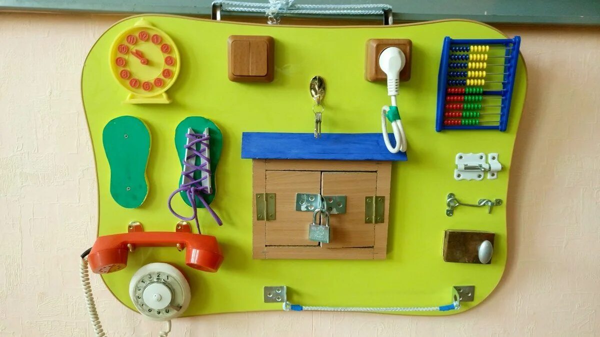 Игрушка своими руками ребенку 6 лет. Обучающая доска для детей. развивающие игрушки для детского сада. развивающая игрушка своими руками для детского сада. доска для детского развития своими руками.