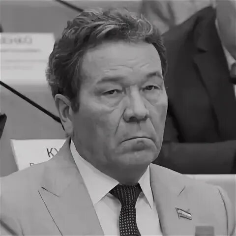 Варан оружие героев. Сыгда алтынаев писатель. Я. Бедюров. Сыгда алтынаев писатель.