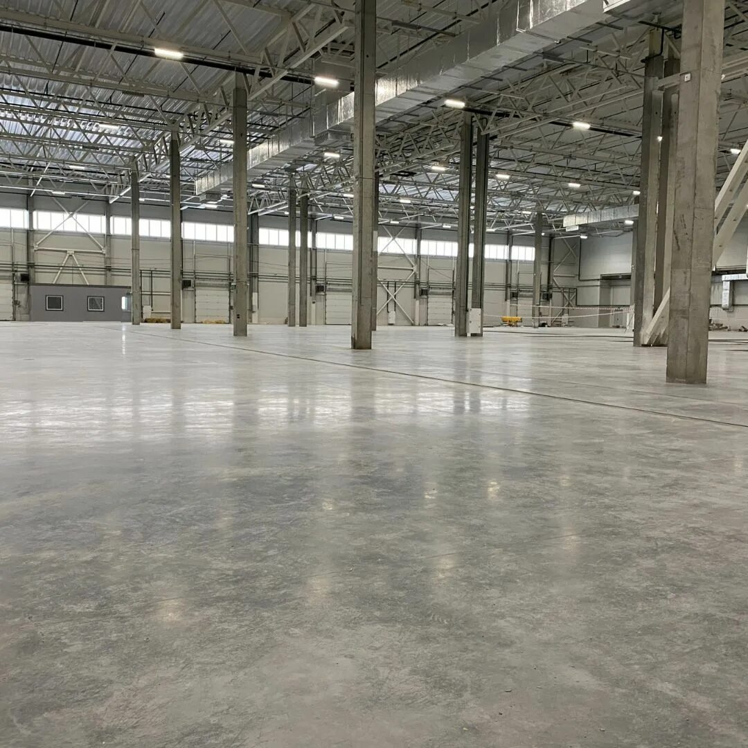 Полимерные промышленные полы. Экофлор полимерные полы. Наливной epoxy flooring. Наливной полимер бетонный пол. Наливные полы для производственных помещений.