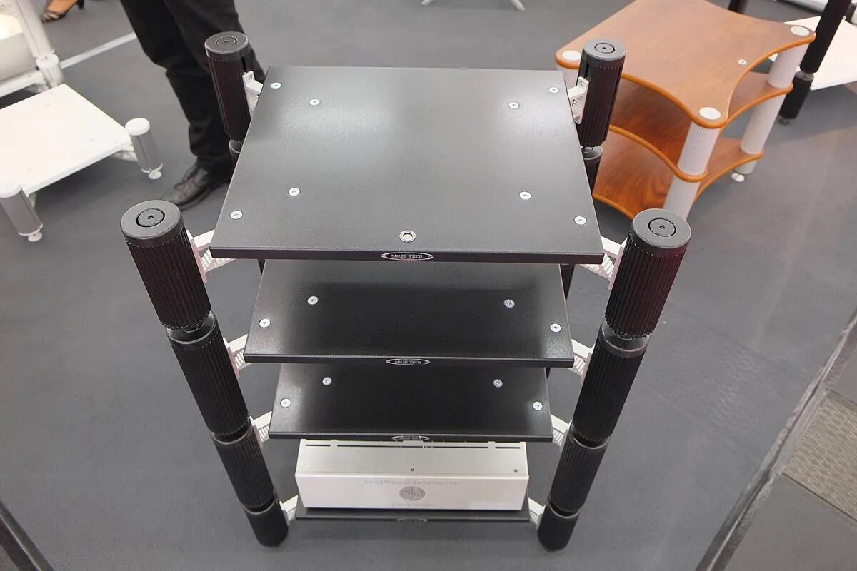 Модульные стойки для hi-fi аппаратуры. Solid technology. Solid-tech radius ttl. Стойка под hi-fi/high-end. Solid tech radius solo 3.