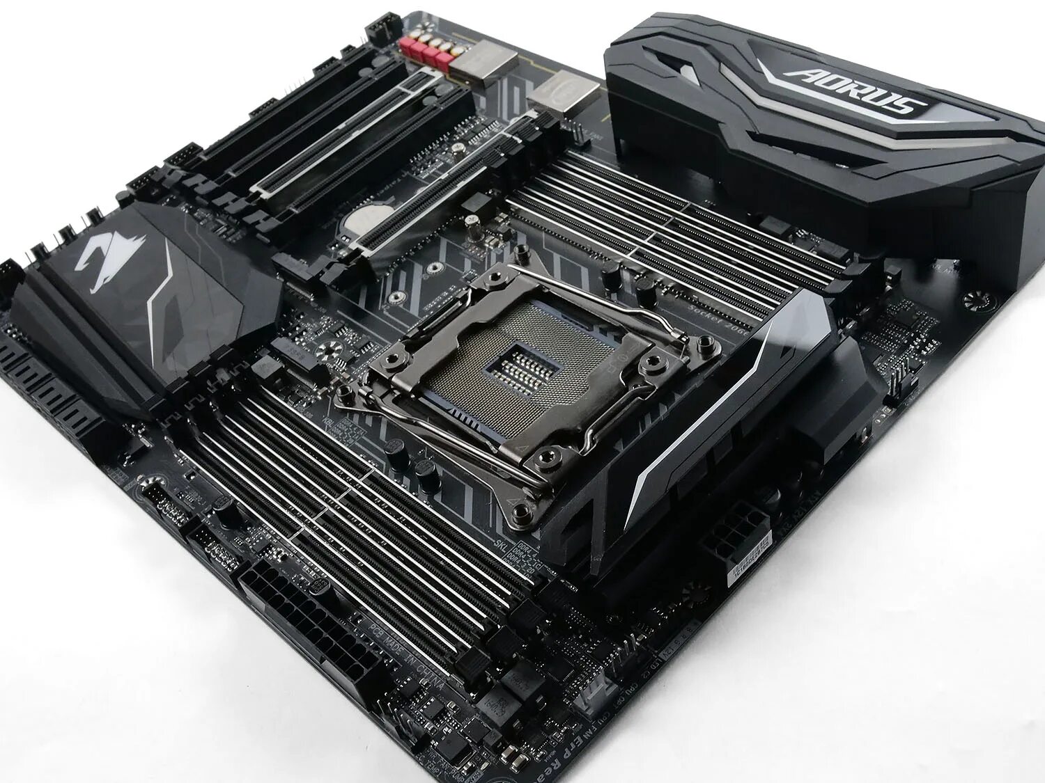 Gigabyte x299 ud4 Pro. Gigabyte x299 AORUS Gaming 9. AORUS Xtreme x299. Gigabyte x299 AORUS Gaming 3. Материнская плата aorus gaming