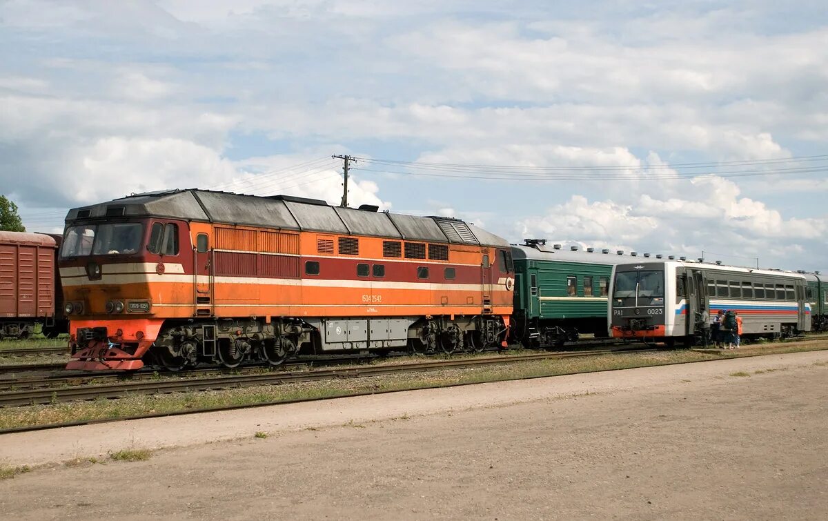 Станция невель 2. Поезд невель киев. Невель жд вокзал. Псков великие луки поезд великие луки. Поезда невель петербург.