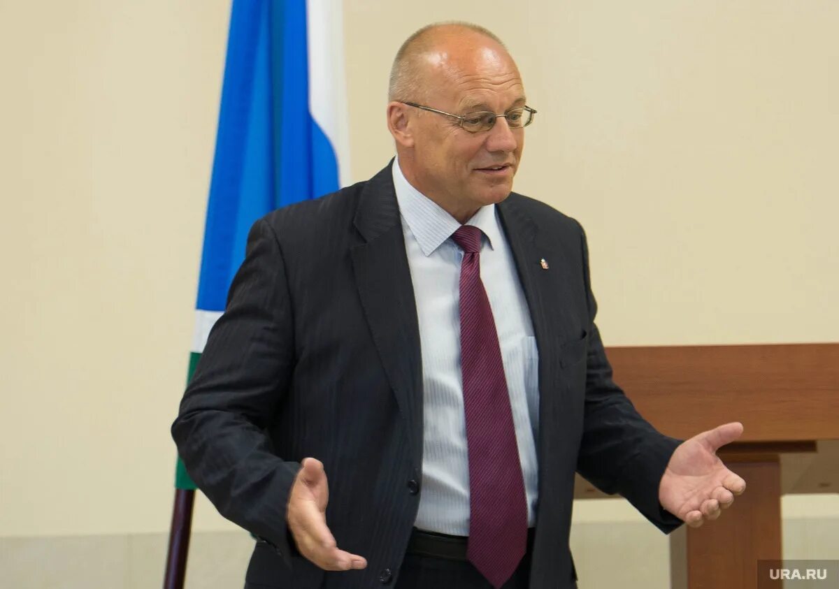 Бублик ректор. Владимир александрович бублик. Владимир бублик ургюу. Бублик ректор. Бублик ректор ургюу.