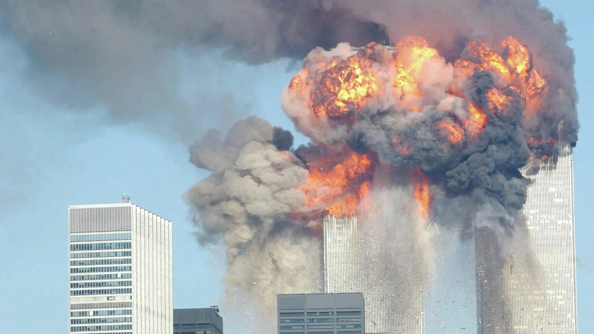 Терроризм в торговом центре. Башни Близнецы 11 сентября. Взрыв башен-близнецов в Нью-Йорке 11 сентября. Аль Каида теракт 11 сентября.