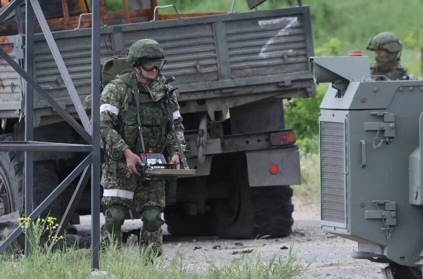 Военные Украины. Российские военные на Украине 2022. Военный эксперт. Военные действия на Украине. Реальное время новости боевых действий