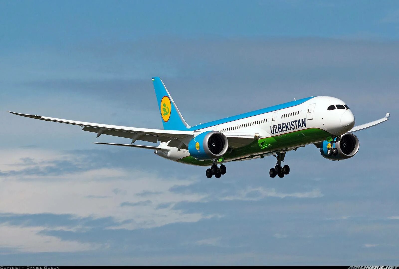 Боинг 787 Uzbekistan Airways. Боинг 787-8 узбекские авиалинии. Боинг 787-8 Дримлайнер Uzbekistan Airways. Узбекистан авиакомпания хаво йуллари. Uzbekistan airways рейсы