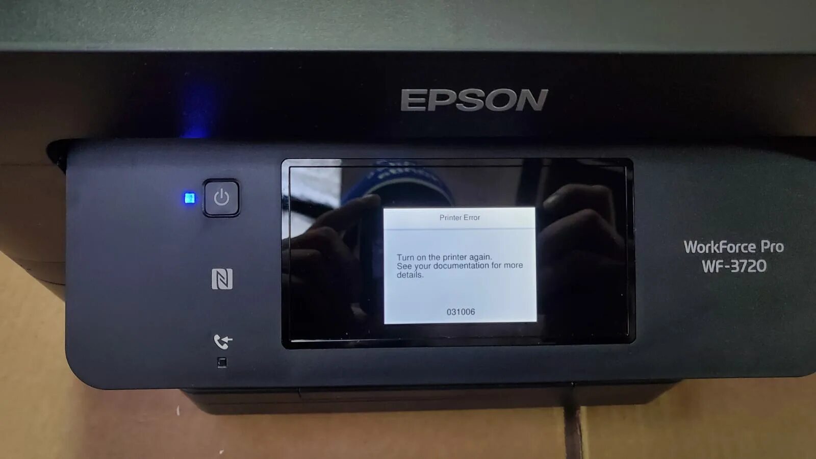 Ошибки принтера epson. Epson printer ошибка печати. 033001 ошибка epson. ошибка на экране принтера.