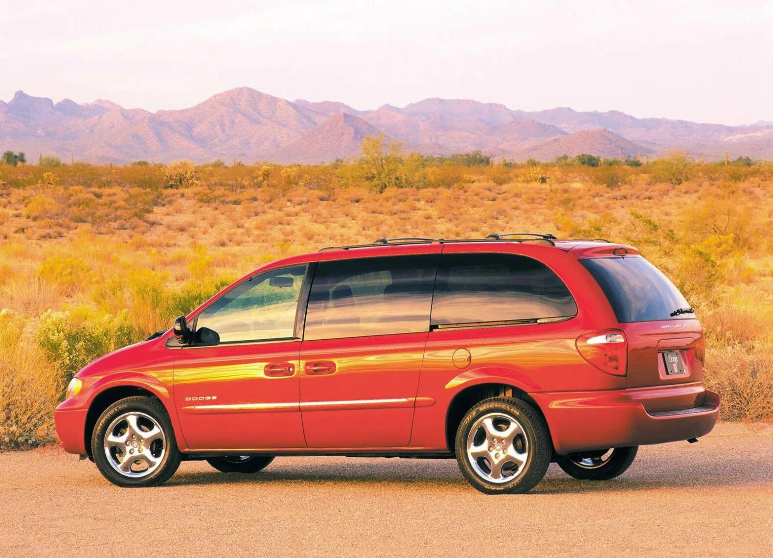 Grand caravan. Dodge /grand/ caravan 2001. dodge grand caravan. dodge caravan iv 2001 - 2007. додж гранд караван 2001.