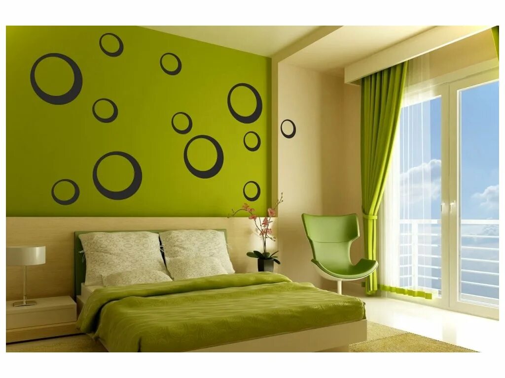 оранжевые полосы на стене. сочетание цветов в интерьере детской. геометрические фигуры на стене. геометрические фигуры на стене. разноцветные стены в интерьере.