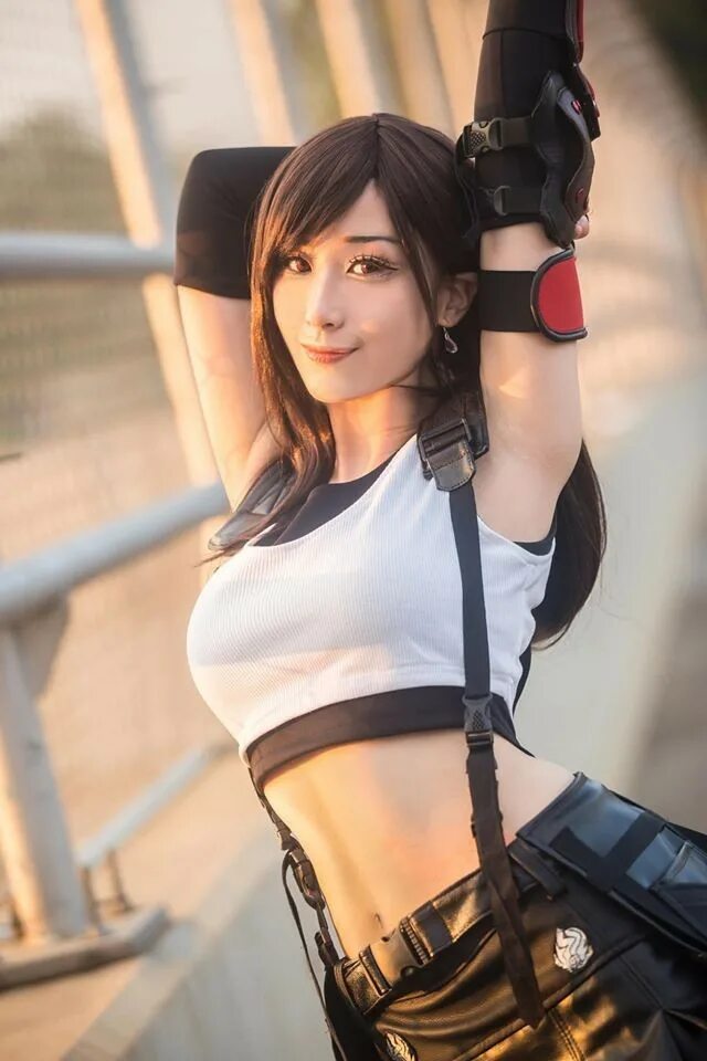 Tifa cosplay. Larissa Rochefort. Larissa Rochefort косплей.