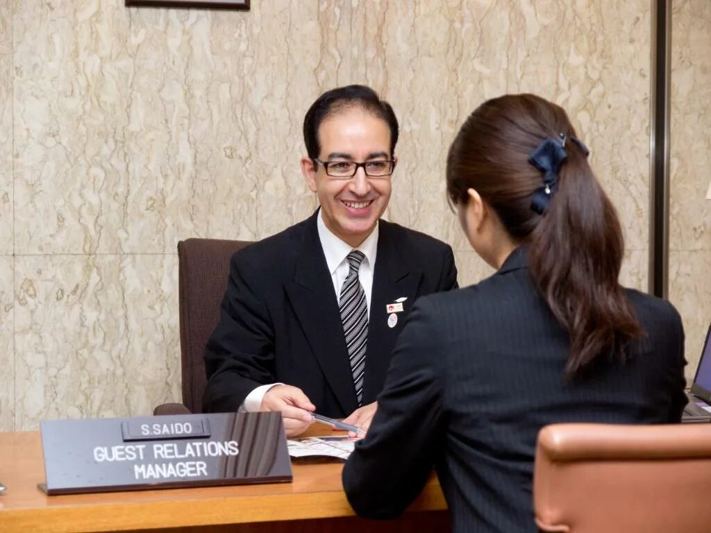 Guest c. Guest relations в гостинице. служба guest relation. служба guest relation в гостинице. гест релейшн.