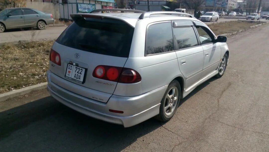 Тойота калдина поколения. Тойота Калдина универсал 2000. Toyota Caldina 2000 универсал. Тойота Калдина 2 поколение. Toyota Caldina универсал 2000 год.