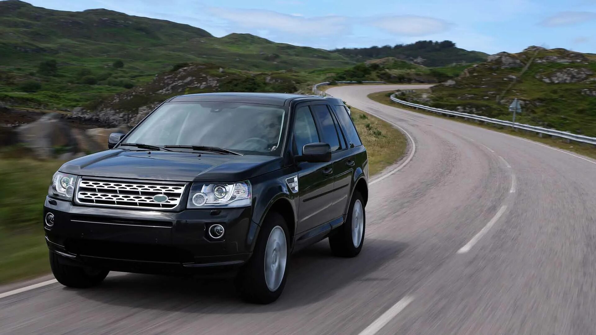 Land rover 2. Ленд ровер фрилендер 2 2012. Ленд ровер фрилендер 2 2010. Лендровир фрилендер 2. Ленд ровер фрилендер 4.