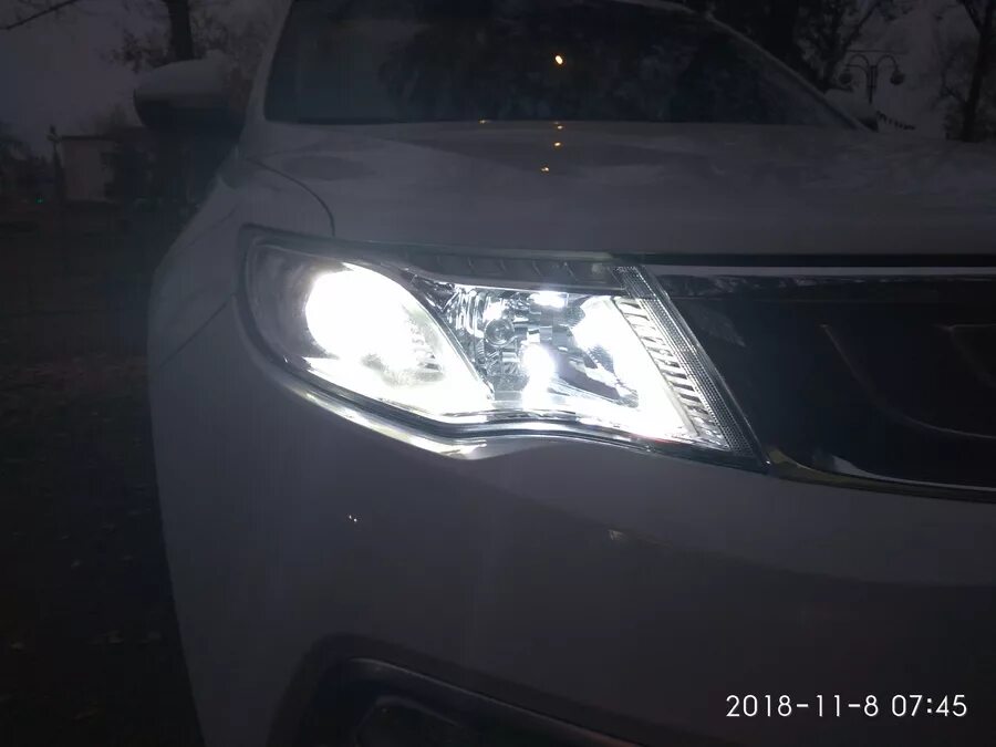 Джили атлас ближний свет. Фары Geely MK Ближний свет. Оптика Джили атлас led. Geely Atlas Ближний свет Дальний. Улучшаем свет на Geely MK.