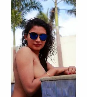 Top 70 Topless Photos Indian Model Resmi R Nair