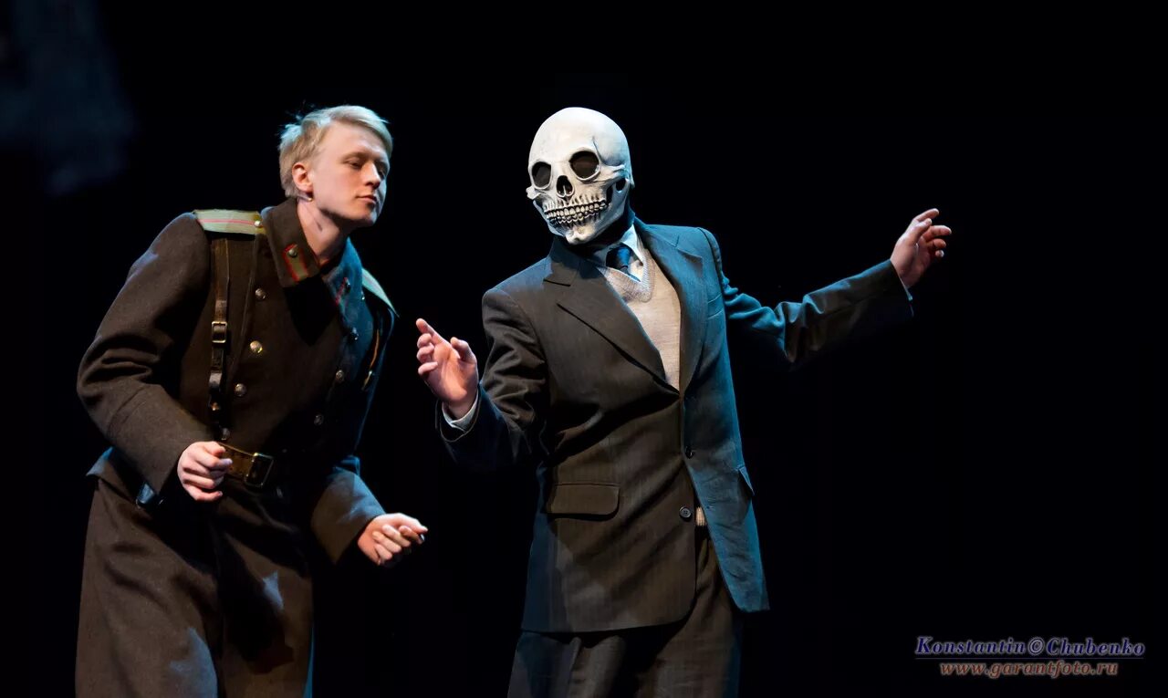 театр студия олега табакова. три сестры чехов моссовета. театральная труппа кунста. артист театра картинка. ревизор тетриленсовета.