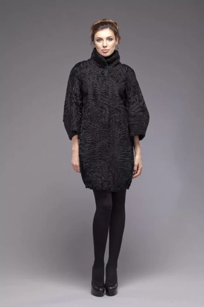 Шубка из искусственного каракуля. Фасоны шуб из каракуля. Шуба каракуль снежная королева. Каляев полушубок каракуль женский. Шуба каракуль каляев.