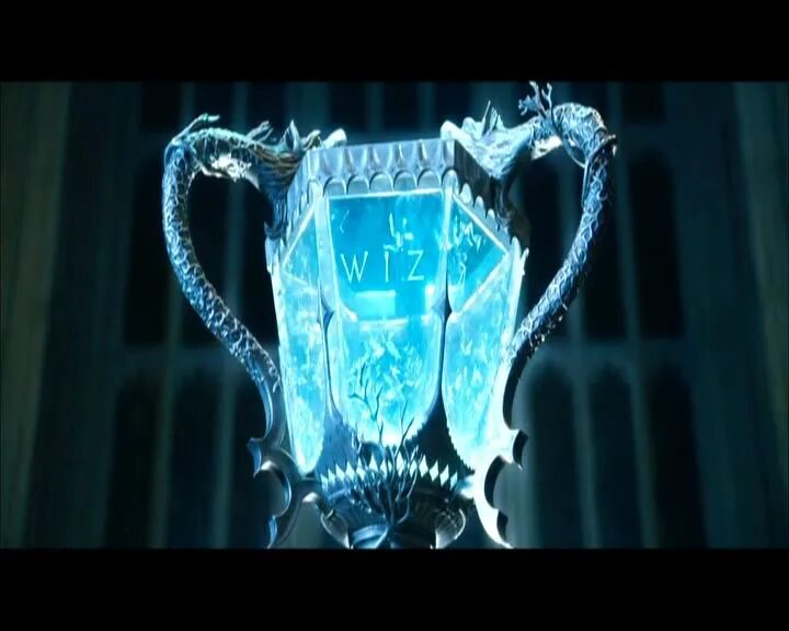 Кубок огня символ. Гарри поттер и кубок огня кубок. Торт с кубком. Кубок огня из гарри поттера. Кубок трех волшебников гарри.