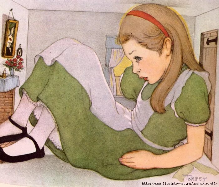 Алиса в стране чудес первая глава. Алиса в стране чудес Марджори Торрей. Алиса в стране чудес иллюстрации Льюиса Кэрролла. Алиса в стране чудес книга иллюстрации Марджори. Алиса в стране чудес 1955.