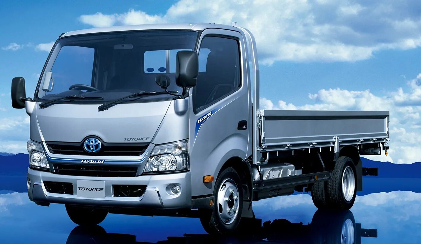 Продажа японских грузовиков. Toyota TOYOACE. Toyota Dyna TOYOACE. Грузовик 1.5т Тойота Дюна. Тойота Дюна 5 тонн.