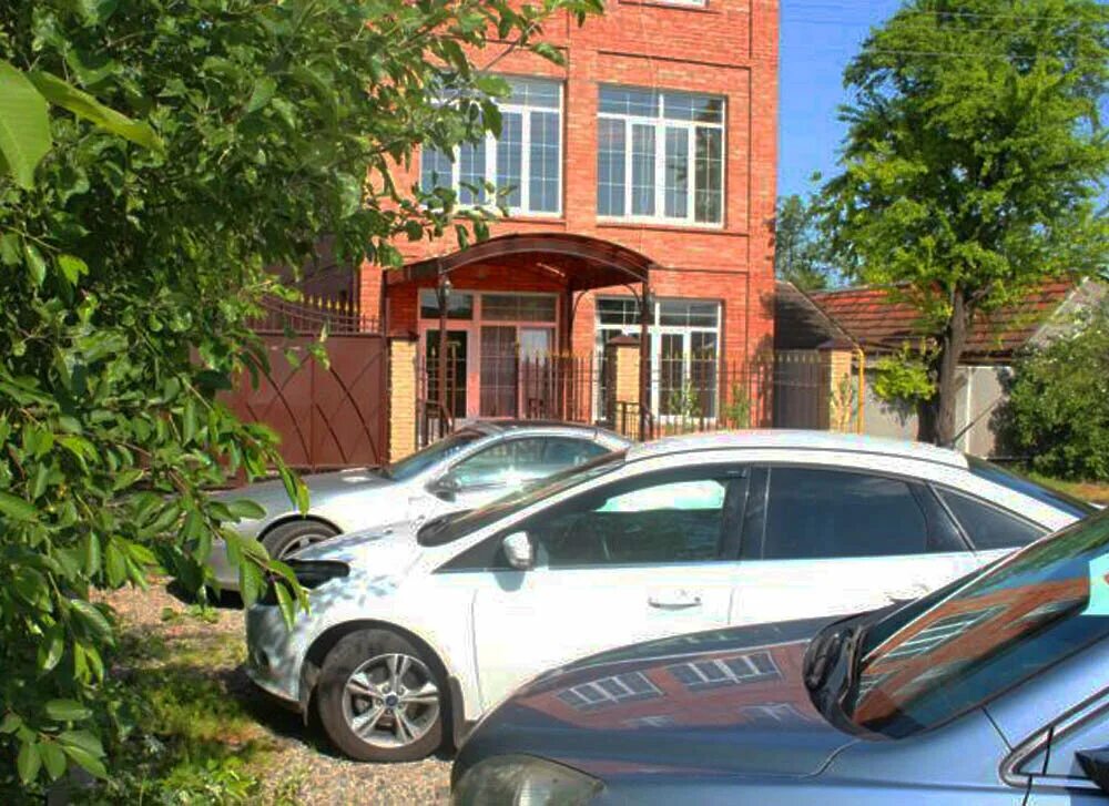 дом друзей гостевой дом. дом друзей гостевой дом. гостиница круиз пятигорск. дом друзей гостевой дом. рыбачье лучистая 7б отель.