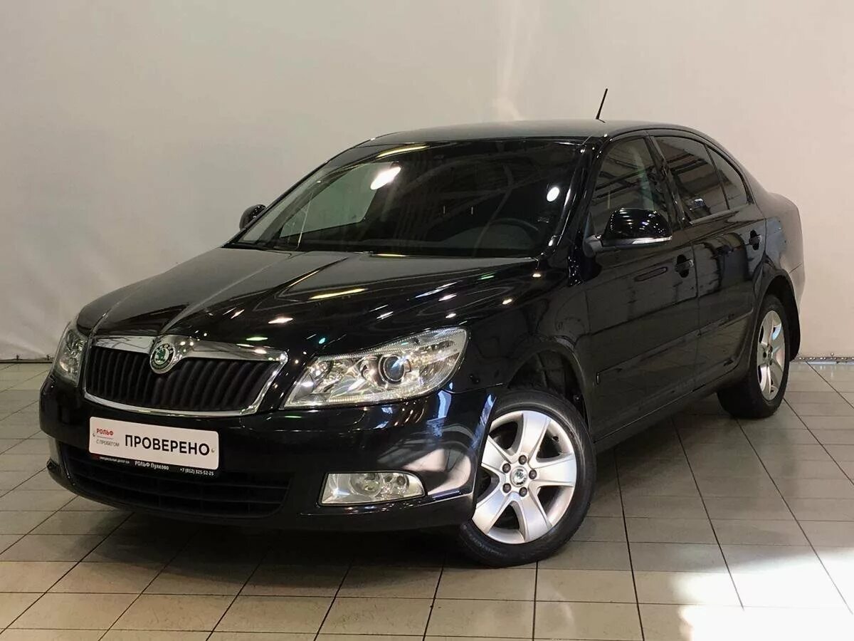 Шкода а5 черная. Skoda Octavia a5 2011 черная. Skoda Octavia 2011 черная.