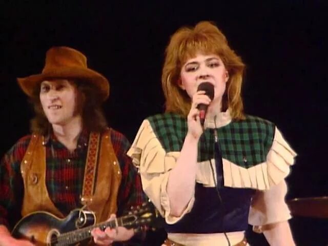 Ансамбль кукуруза кантри. Ансамбль кукуруза кантри. Группа кукуруза 1988. Ансамбль кукуруза кантри. Группа кукуруза.