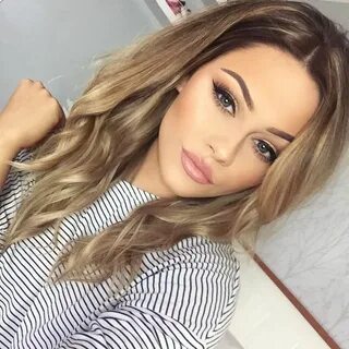 Какие глаза и светлые волосы