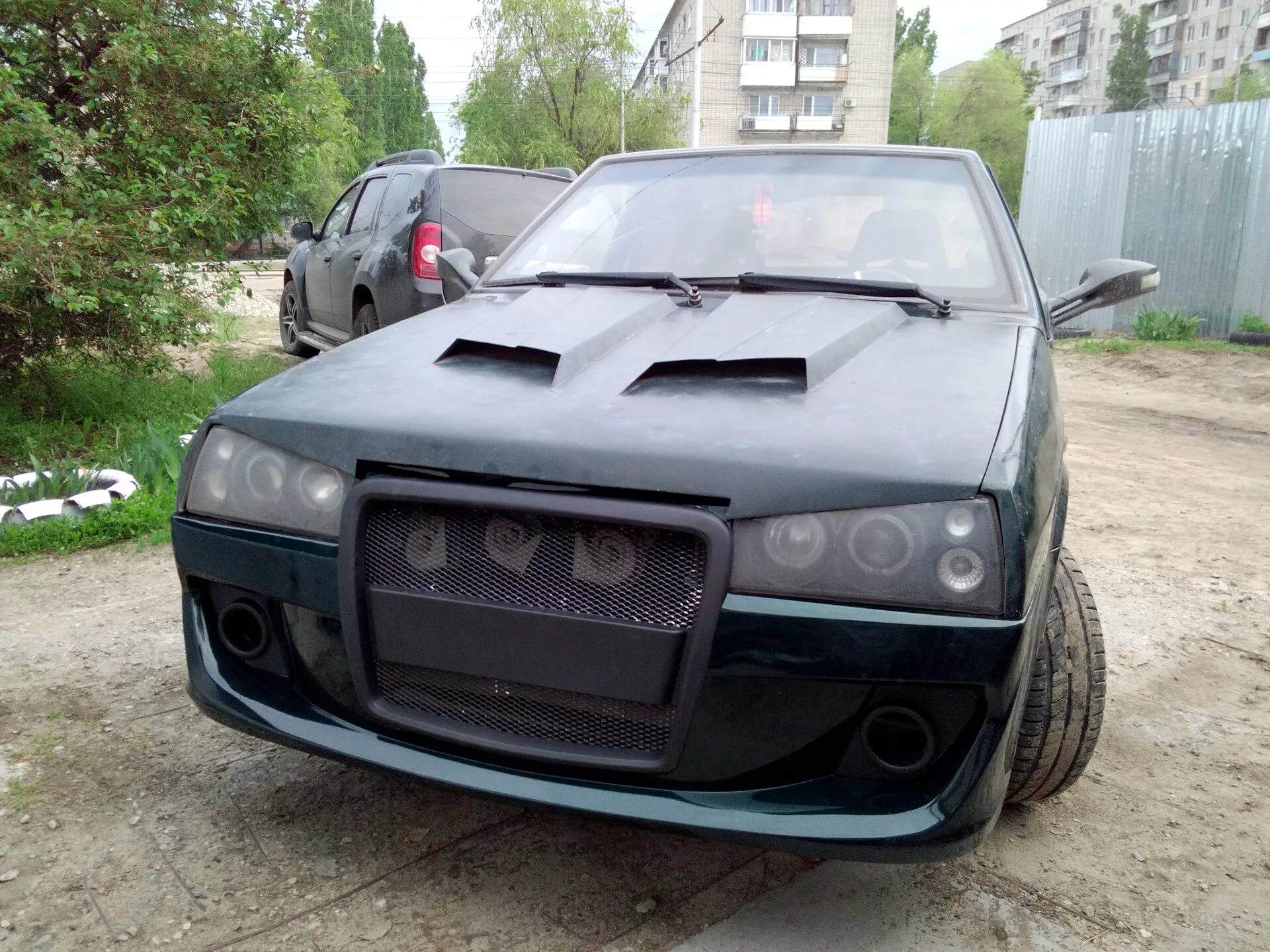 Капот на девятку