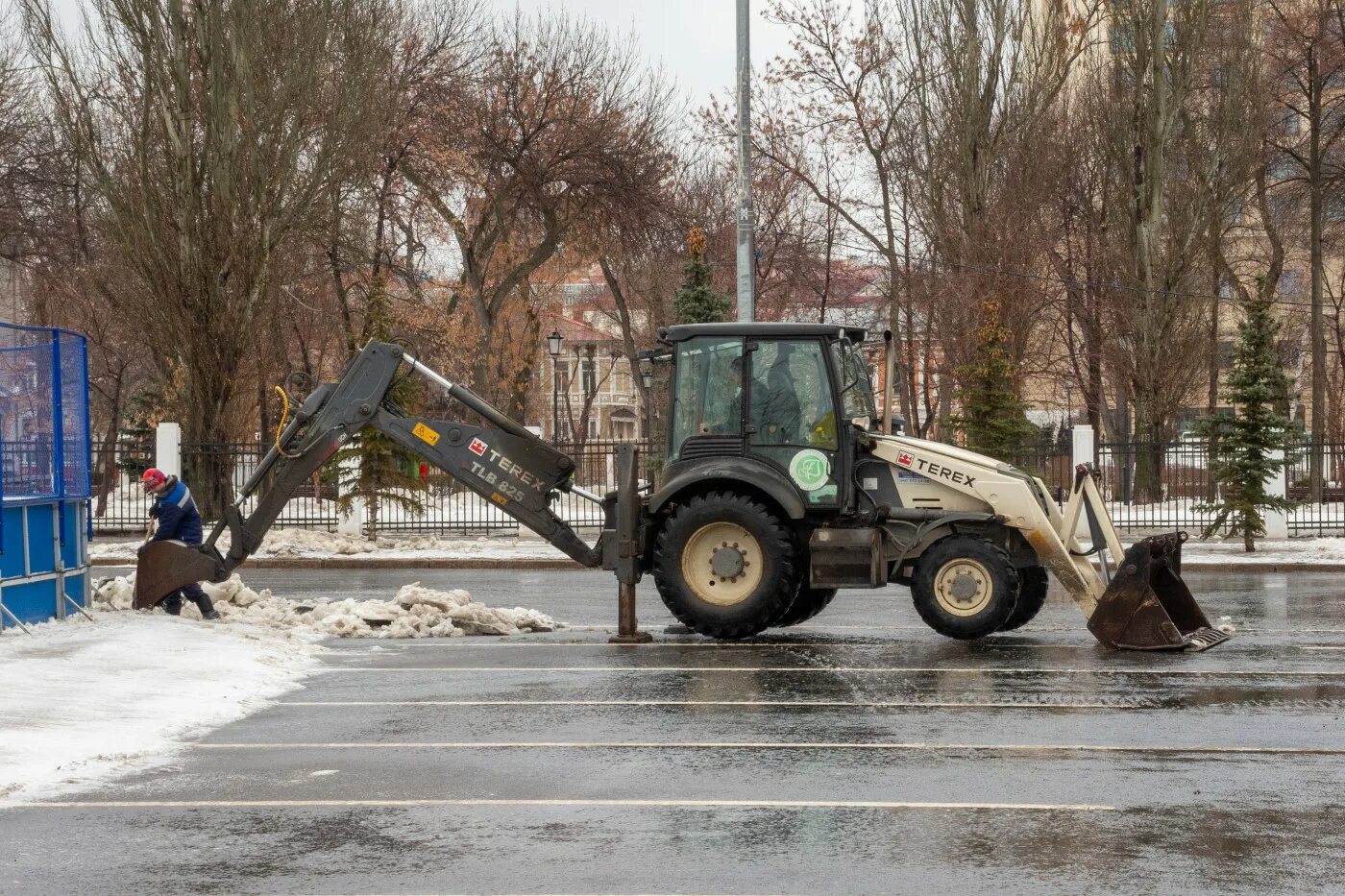 Экскаватор погрузчик Терекс 825. Экскаватор TLB 825-RM. Terex TLB 825. "Экскаватор-погрузчик UMG TLB 825-RM". Экскаватор погрузчик umg