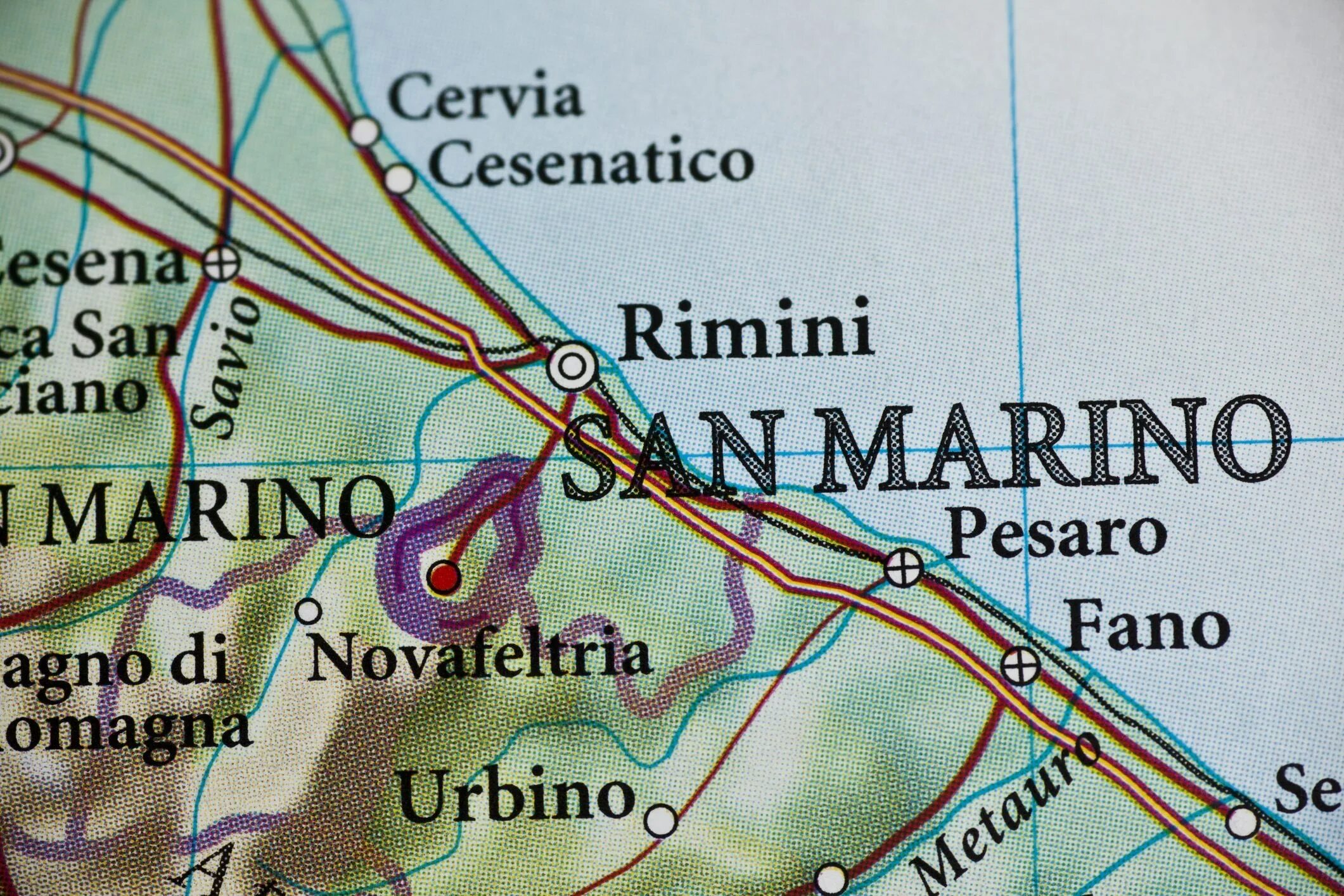 Где находится марино. San Marino на карте. Географическое расположение Сан Марино. Сан-Марино на карте Италии. Сан Марино город на карте.