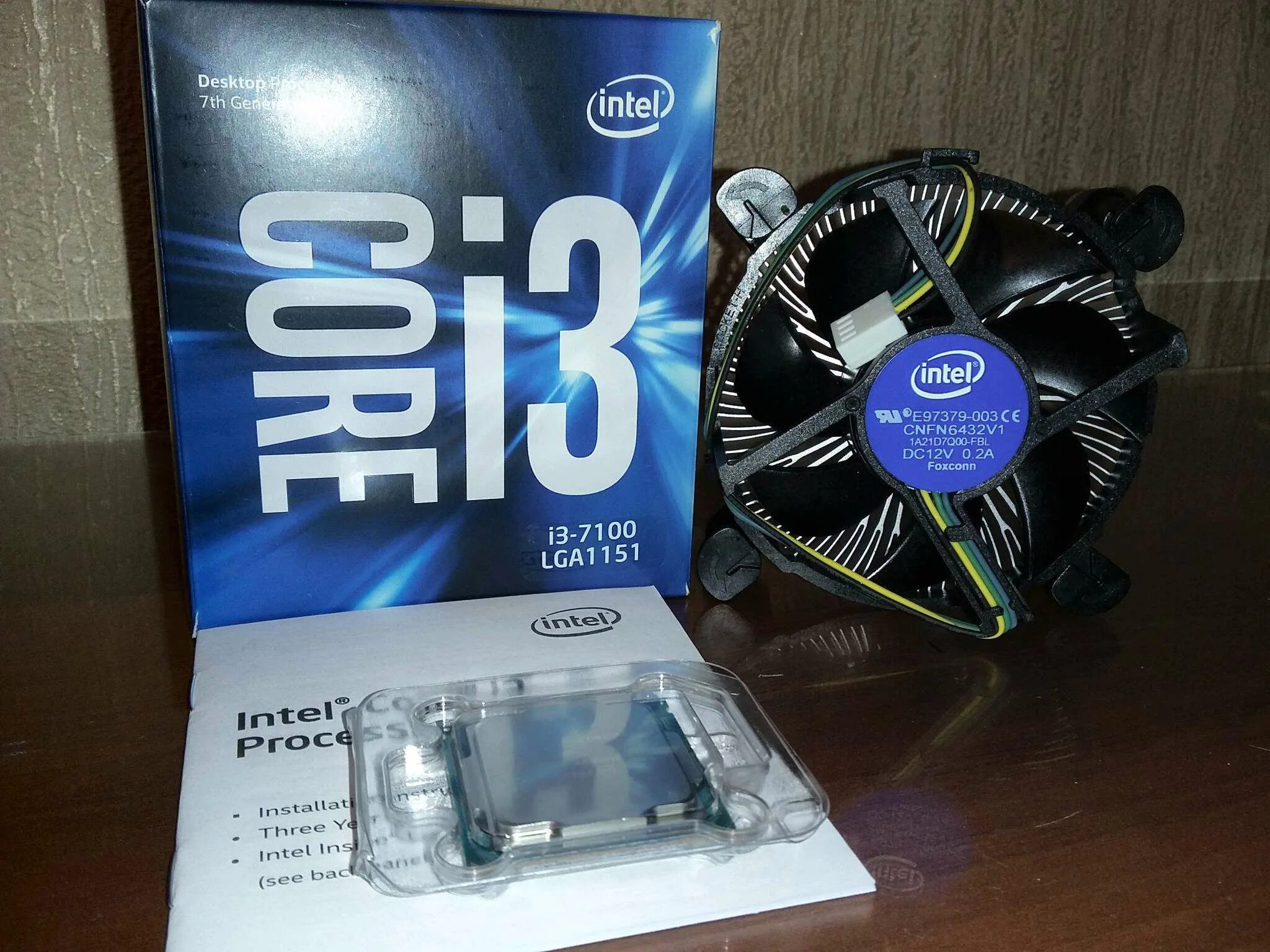 Интел 7100. Intel Core i3-7100. Интел кор i3 7100. Процессор Intel Core i3-7100 Kaby Lake. Intel Core i3-7100 lga1151, 2 x 3900 МГЦ.