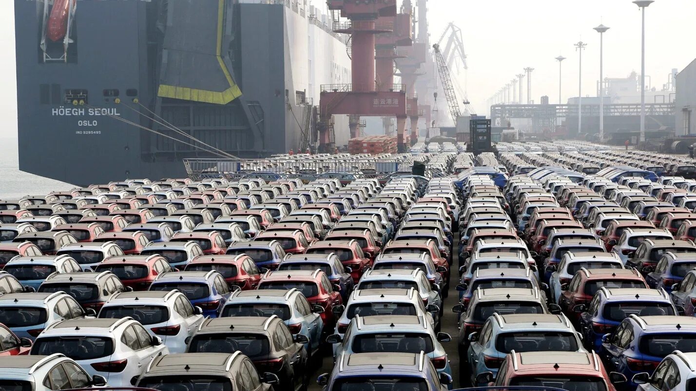 Китайские легковые автомобили. Китайский автозавод. Экспорт автомобилей из Китая. Экспорт автомобилей BP rbnfq. Производители автомобилей 2023