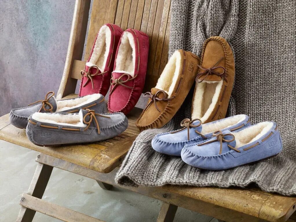 Угги мокасины. Мокасины ugg. угги австралия слиперс. ugg australia мокасины женские на меху. меховые мокасины ugg 2025.