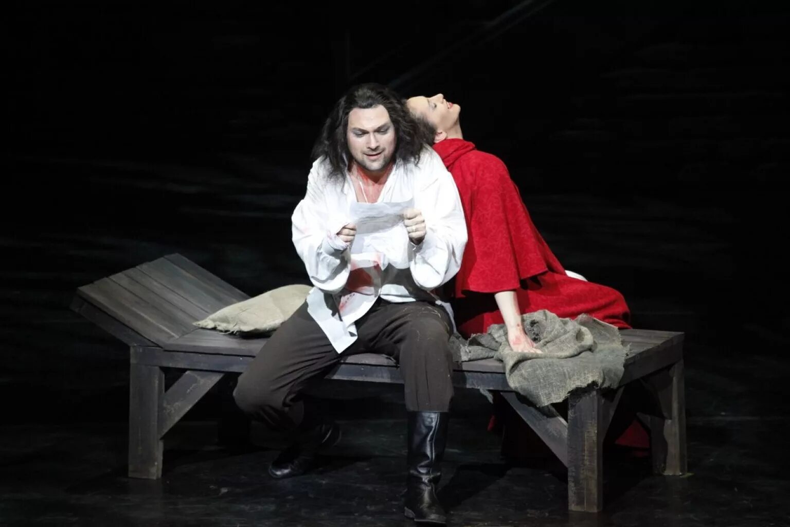 оперный спектакль. оперный спектакль. оперные постановки. опера. опера спектакль.