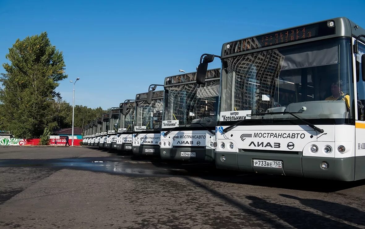 Мострансавто отзывы. Автобусный парк Мострансавто. Мострансавто парк автобусов. Автобусный парк Мострансавто Пушкино Автобусный парк. ЛИАЗ 5292 Мострансавто.