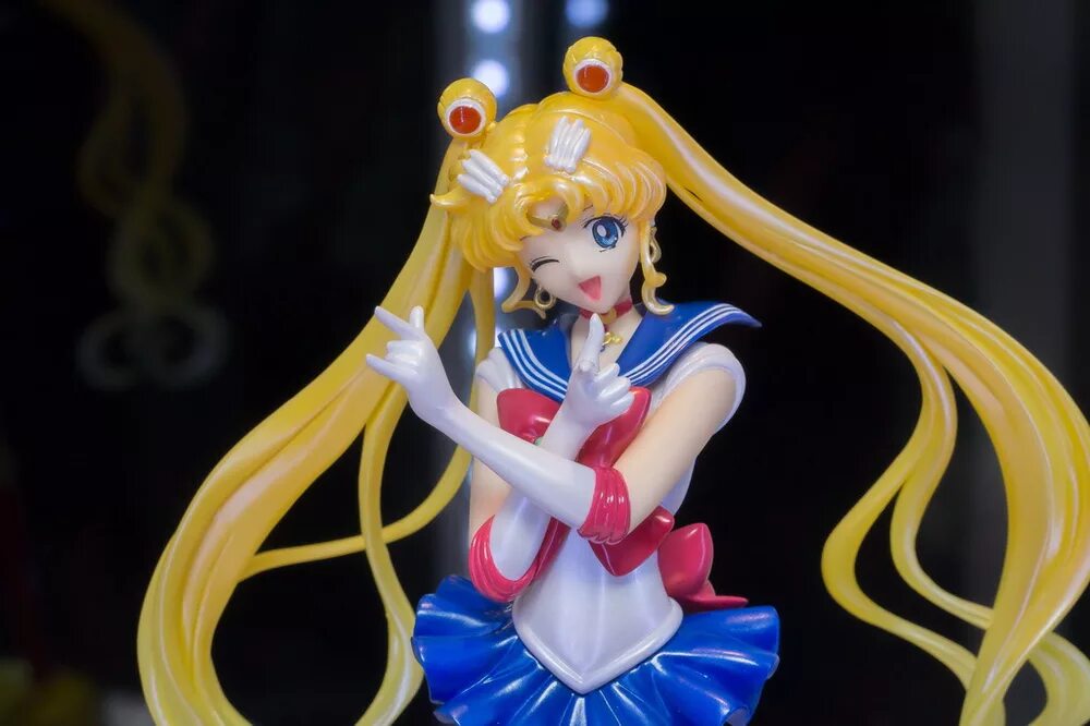 Sailor crystal. Сейлормун. Bishoujo Senshi Sailor Moon Crystal. Сейлор Кристалл фигурка.