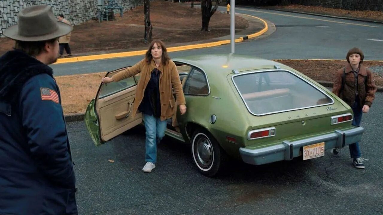 Машина билли харгроува. Очень странные дела машина. Очень странные дела машина билли. Очень странные дела машина. Chevrolet camaro 1979 билли.