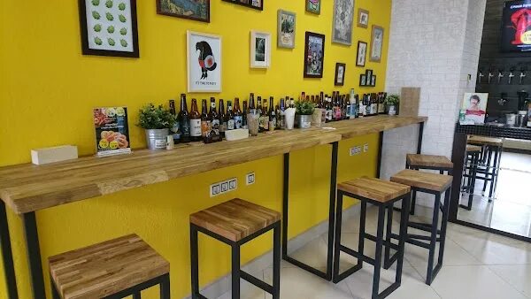 Бар точка муром. Пивной магазин вывеска. Густ минск точка. Фасады пивных магазинов. Бар точка муром.