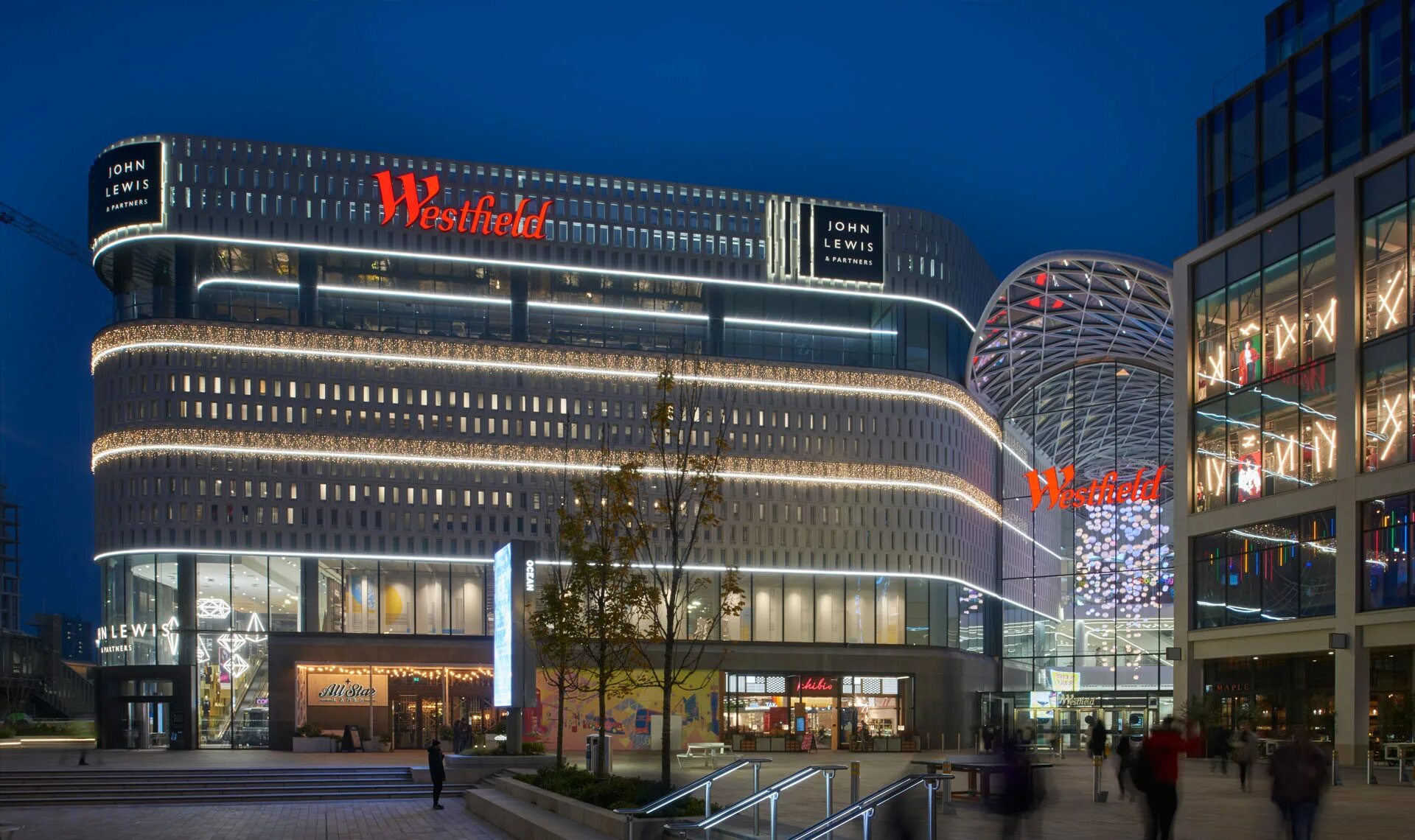 Уэстфилд тц. Тц лондон молл. Торгового центра «уэстфилд» в лондоне. Westfield shopping centre. Уэстфилд торговый центр лондон вид сверху.