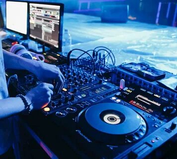 Dj sa
