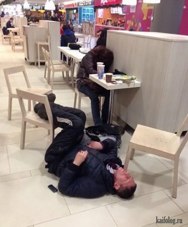 После плотного обеда по закону архимеда поспать. По закону архимеда после вкусного обеда. после обеда полагается поспать. после сытного обеда по закону архимеда полагается поспать. после сытного обеда.