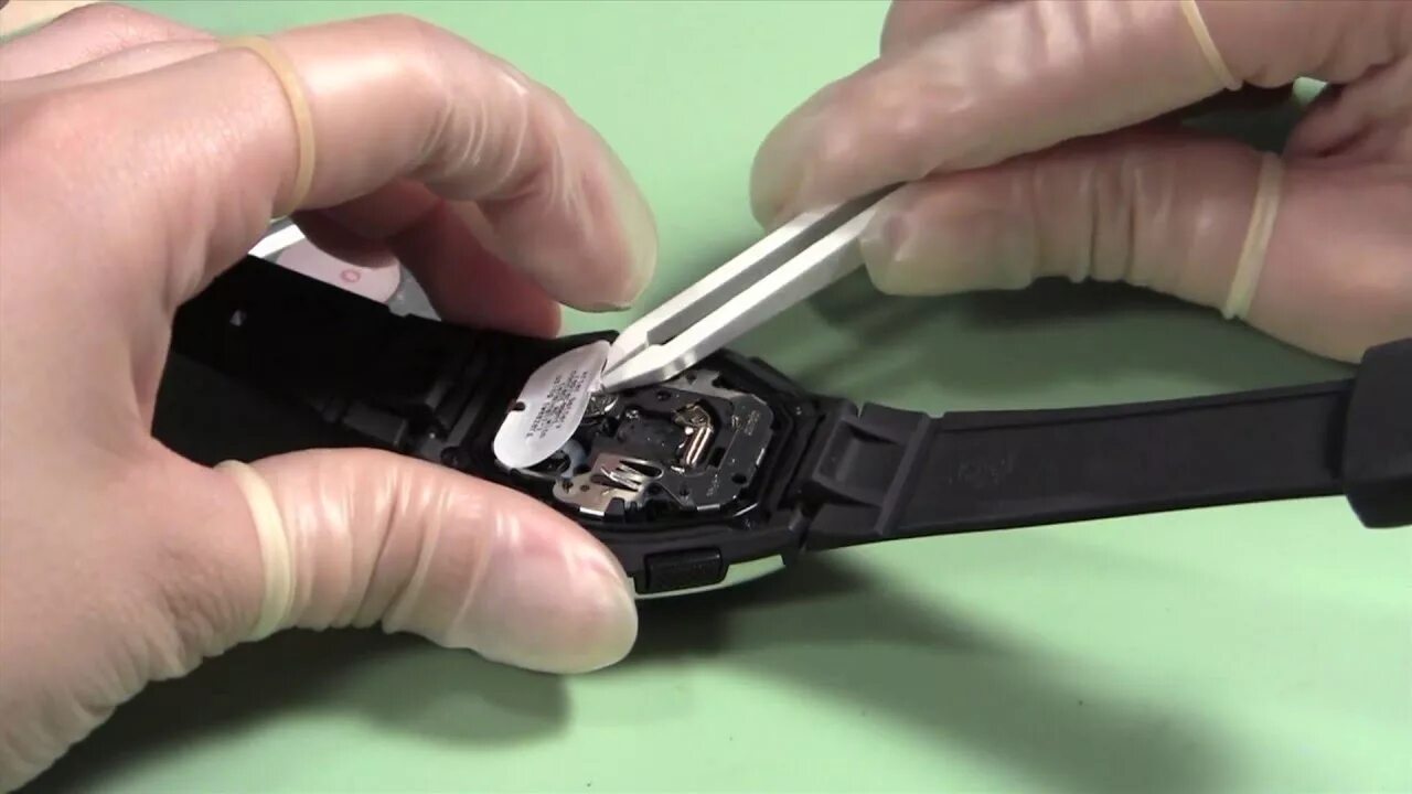 How to Replace 2 Side by Side Watch Batteries - YouTube