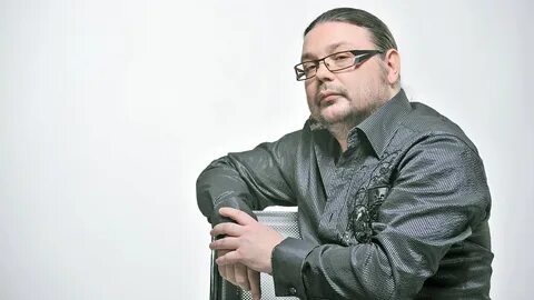 Солист рок острова
