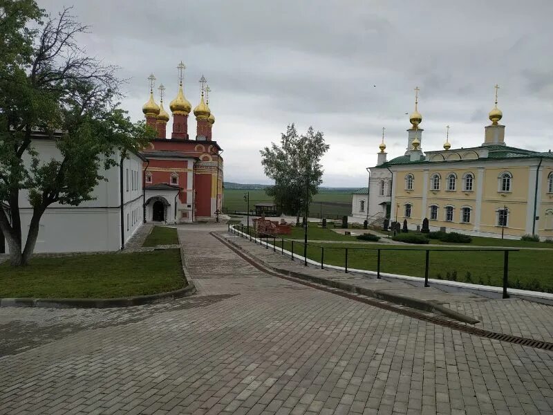 Спасо Преображенский монастырь Саратов. Спасо-Преображенский мужской монастырь Саратов. Спасо-Преображенский монастырь Рязань. Спасо-Преображенский монастырь Белев.