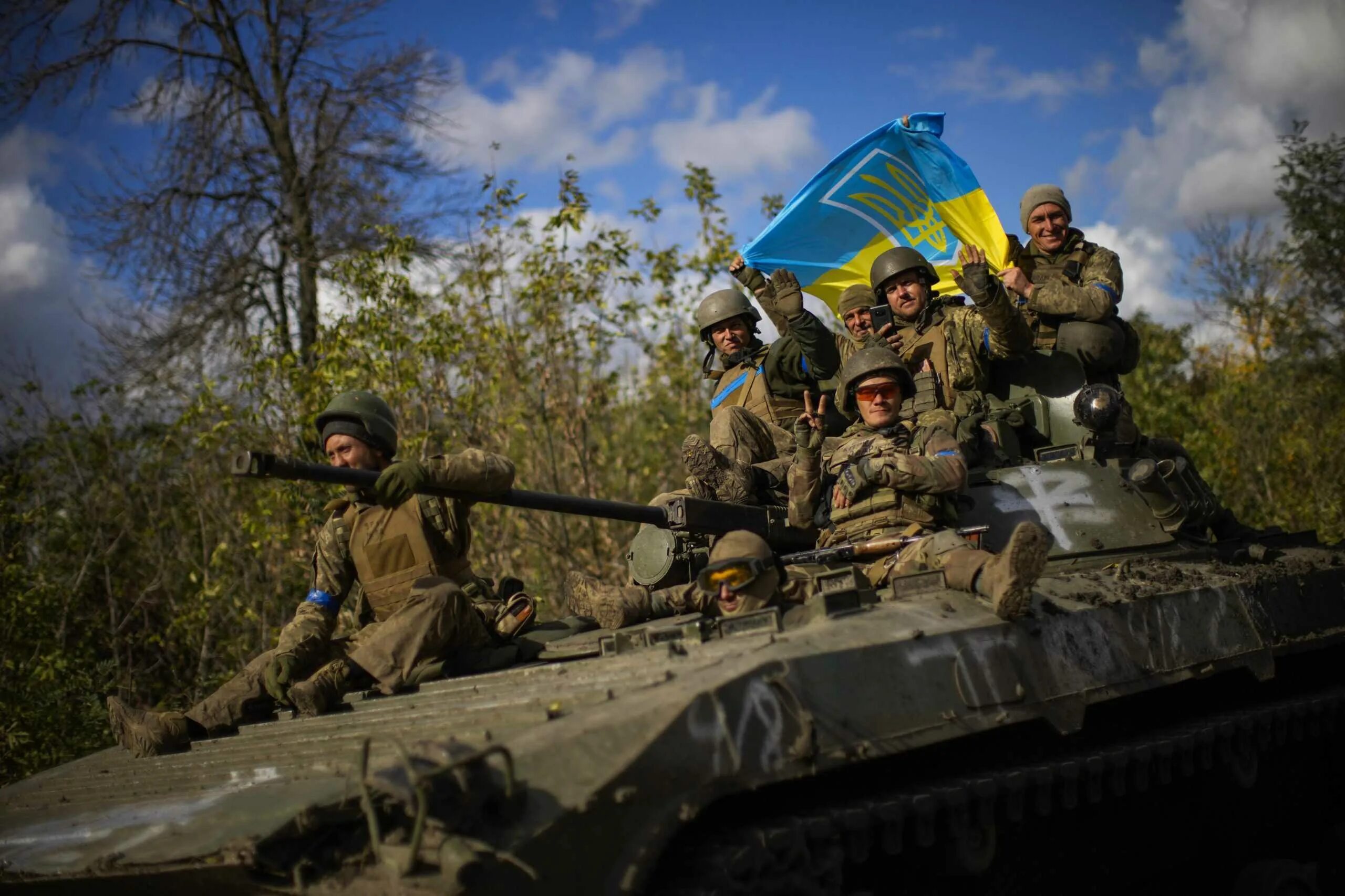 Жить на войне украине. Армия Украины. Украинские военные. Украинские войска.