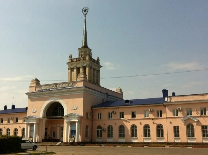 Телефон жд ульяновск. Старый вокзал Ульяновск. Старый ж д вокзал в Ульяновске. Первый вокзал Ульяновска. ЖД вокзал Ульяновск 1.