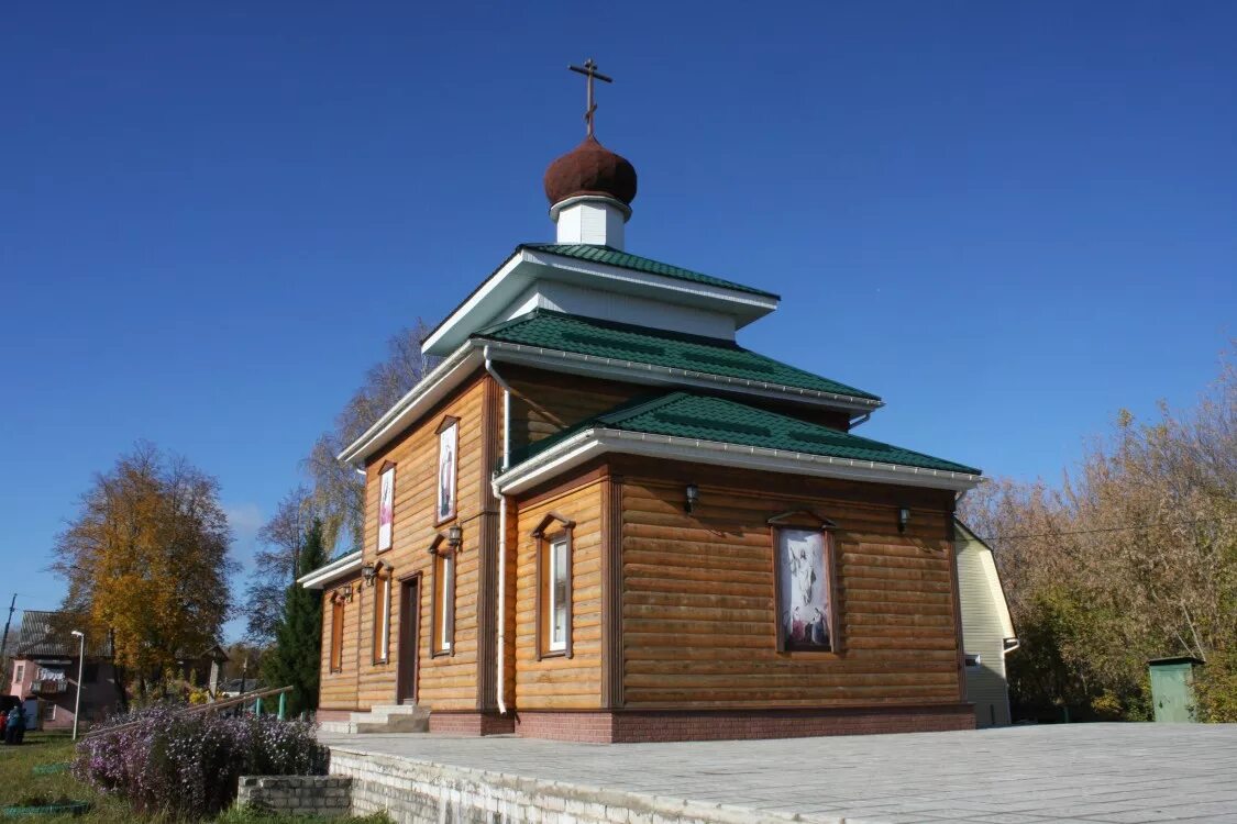 Продам земельный участок в пос. Озерки