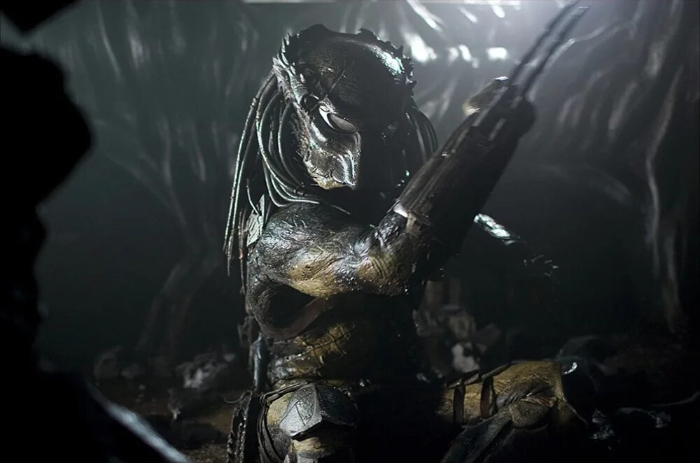 Aliens vs predator requiem. Чужие против хищника Реквием 2007. Чужой против хищника Реквием волк.